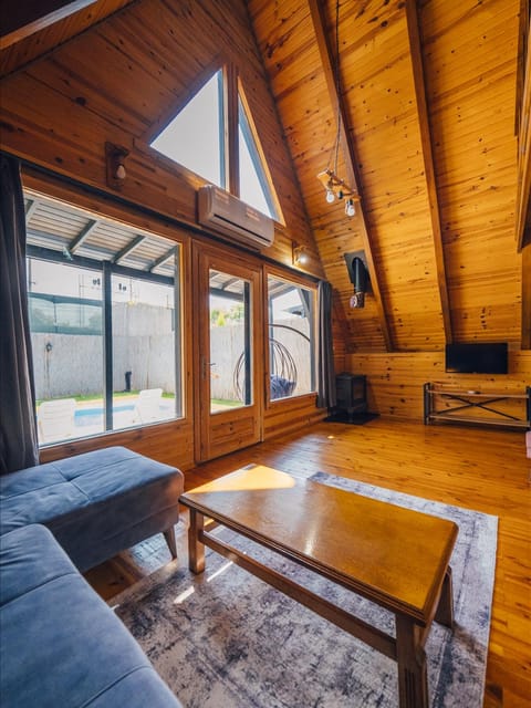 listing card gallery