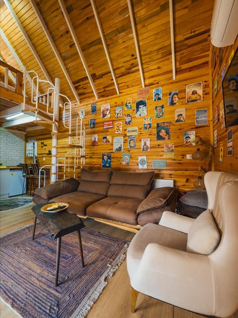 listing card gallery